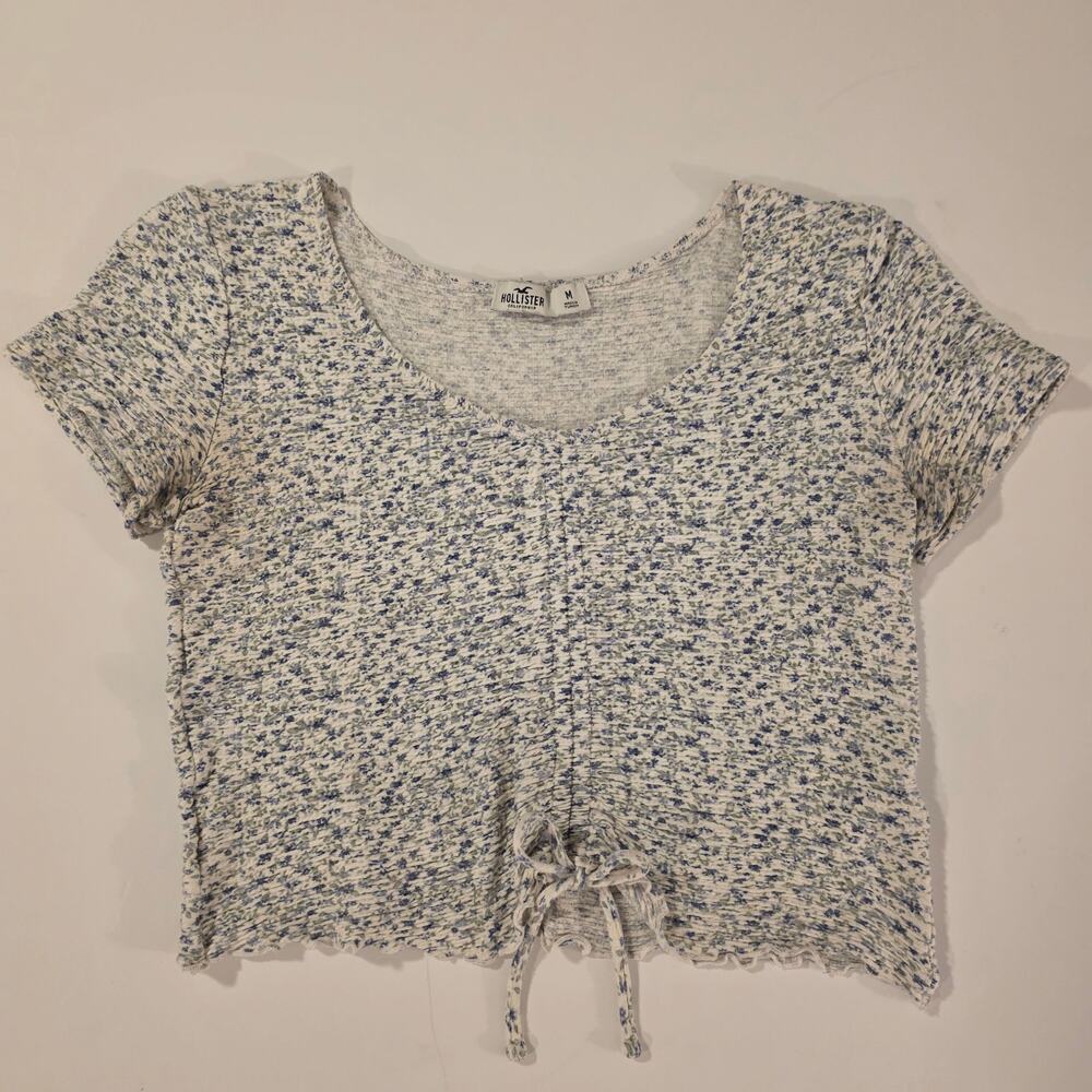 Hollister M Ribbed Cropped Top Micro Floral Scallop Hem Stretch V-Neck Scrunch